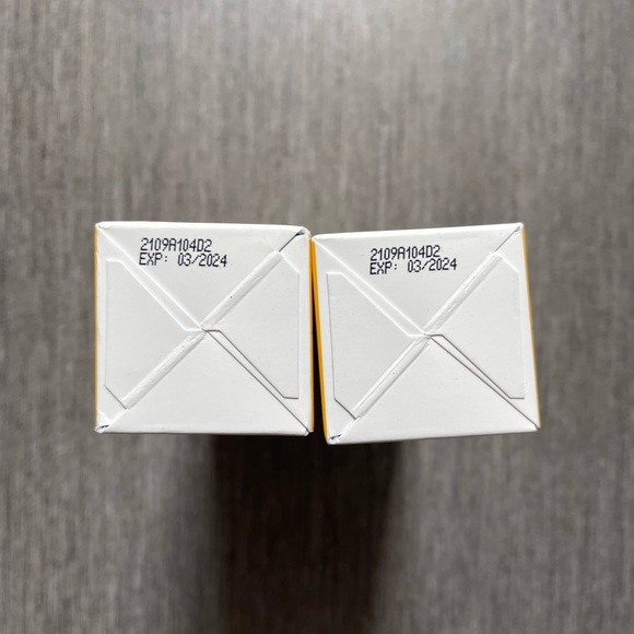 Native Coconut & Pineapple Mineral Sunscreen Lotion SPF 30 1.7 fl oz Bundle of 2 - Picture 4 of 9